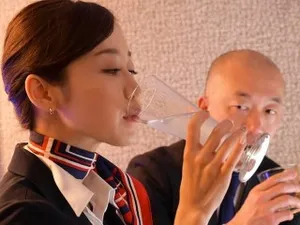 Phân phối trực tiếp phiên bản gốc Giáo dục giới tính giáo viên trường cũ quần áo đỏ phân phối trực tiếp