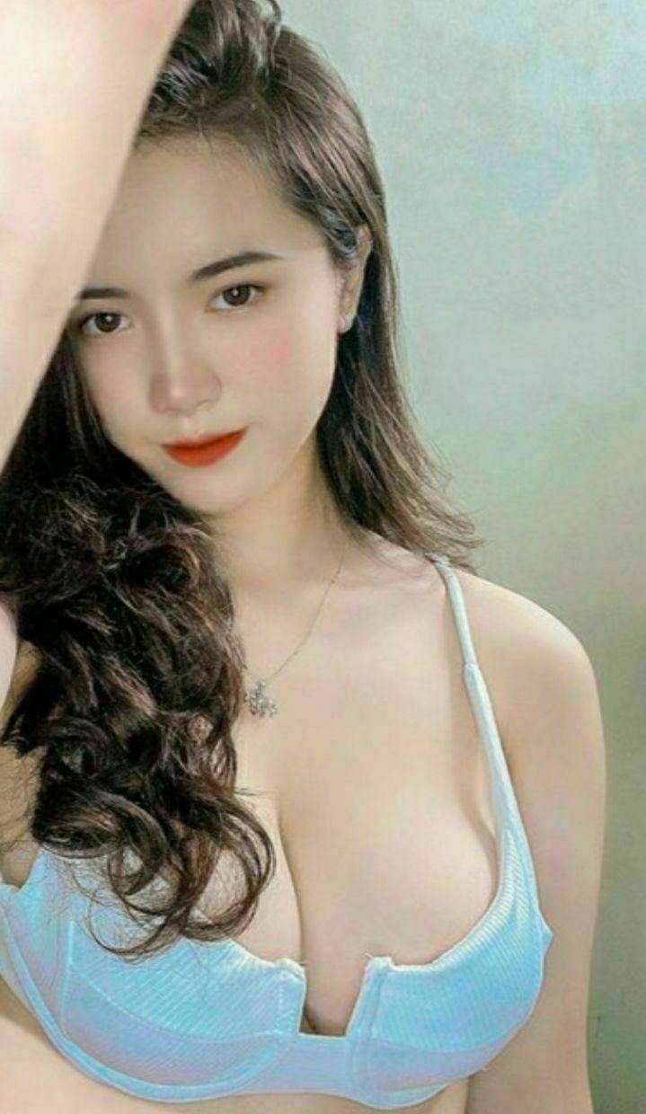 Giúp đỡ chị hàng xóm được chị cho địt vào lồn